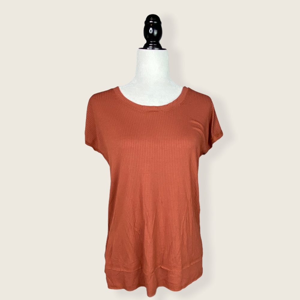 NWT Jackson Rowe Short Sleeve Ribbed Rust T-Shirt